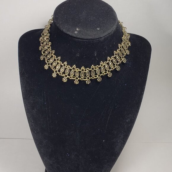 Statement Necklace – Antique Gold Filigree Choker Boho Festival Vintage-Inspired - Picture 10 of 10
